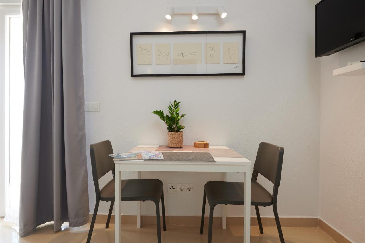 T&T Sea View Apartments Trogir Buitenkant foto