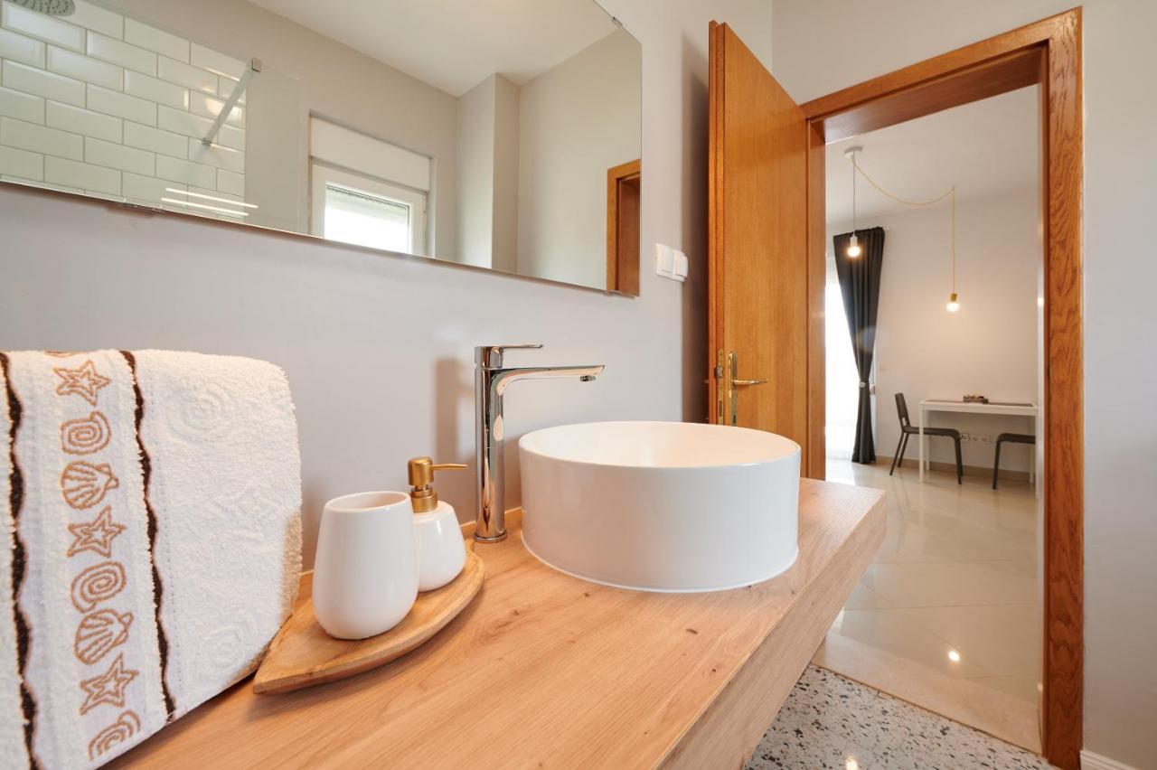 T&T Sea View Apartments Trogir Buitenkant foto