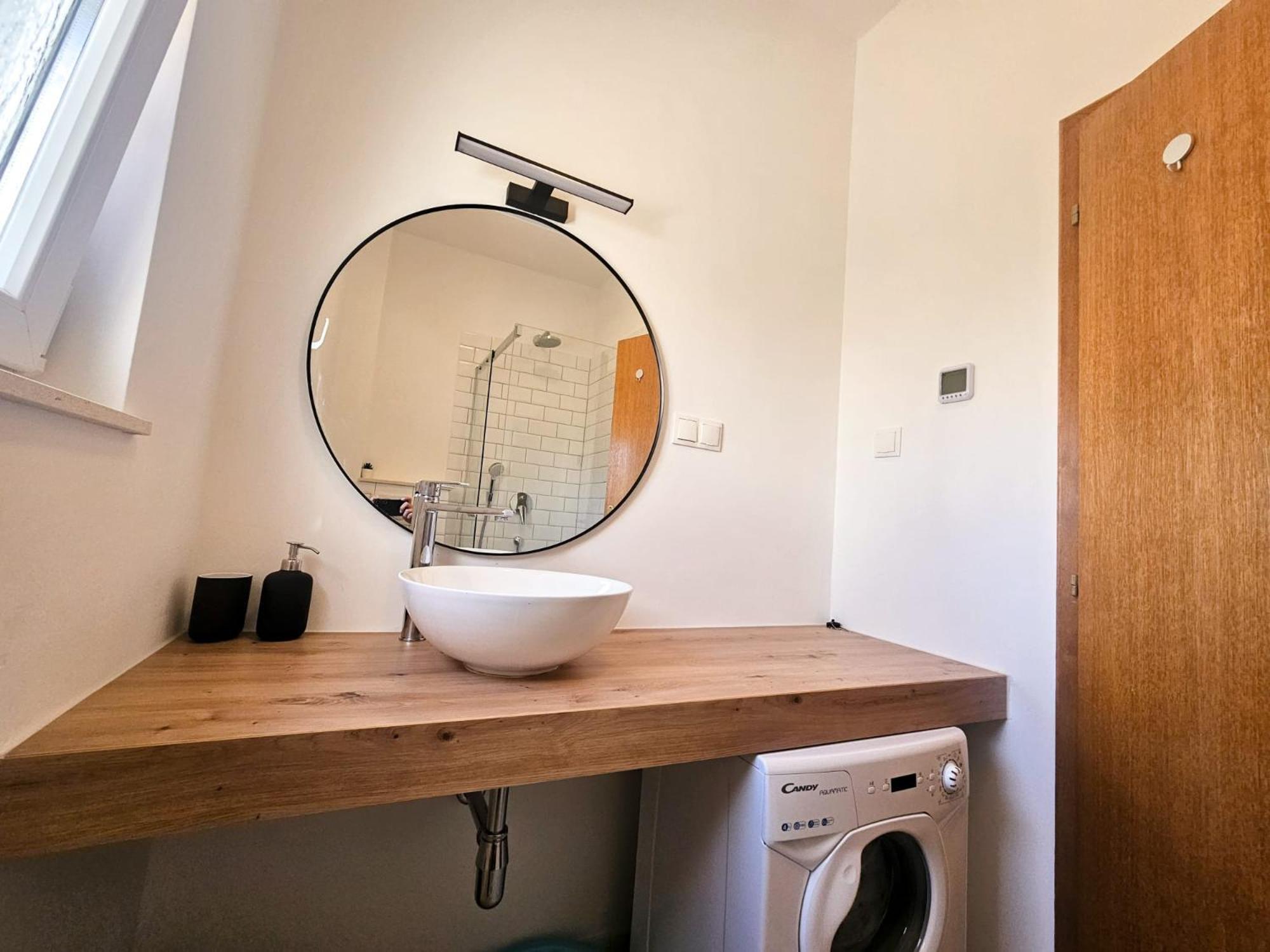 T&T Sea View Apartments Trogir Buitenkant foto
