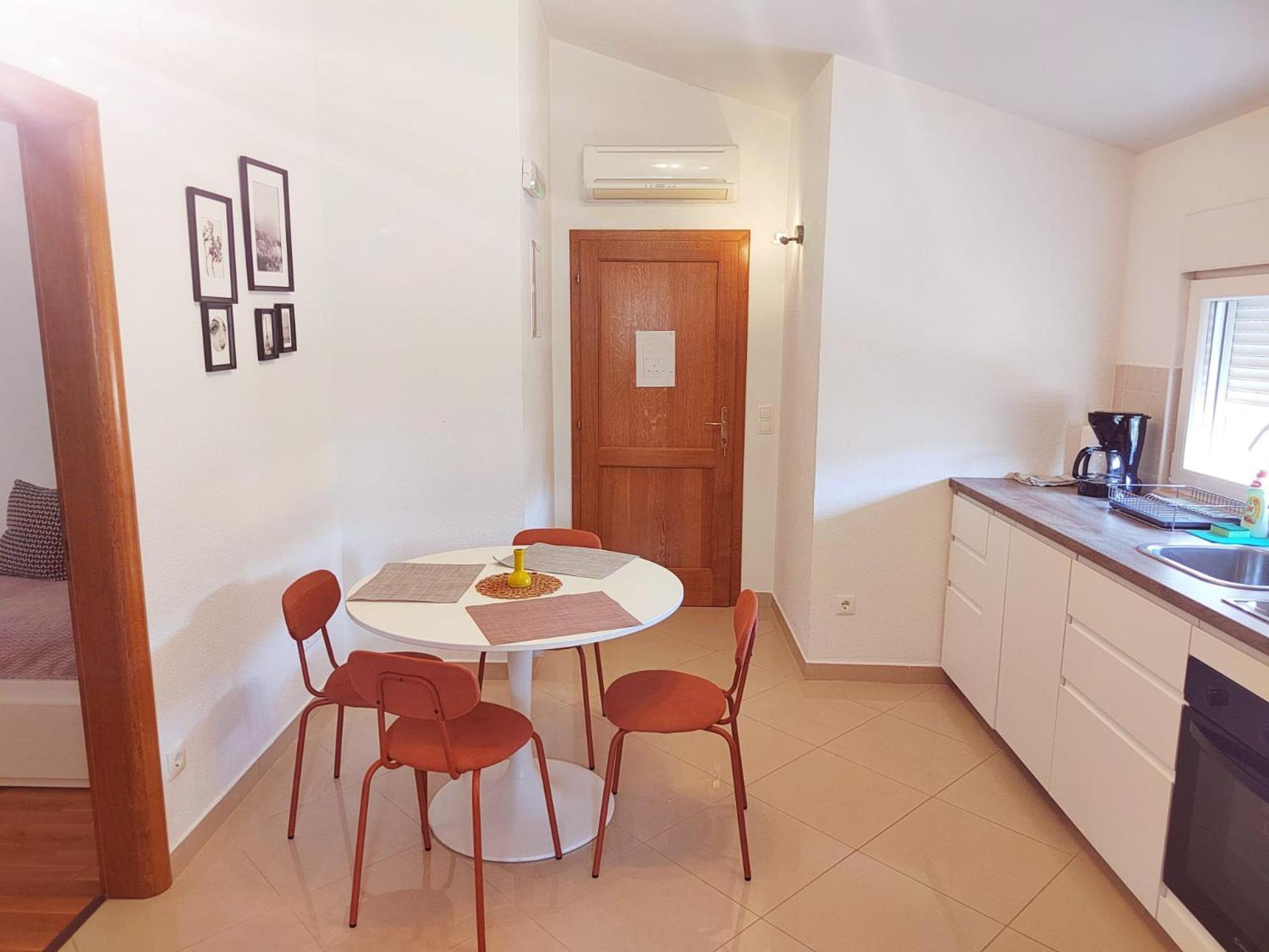T&T Sea View Apartments Trogir Buitenkant foto