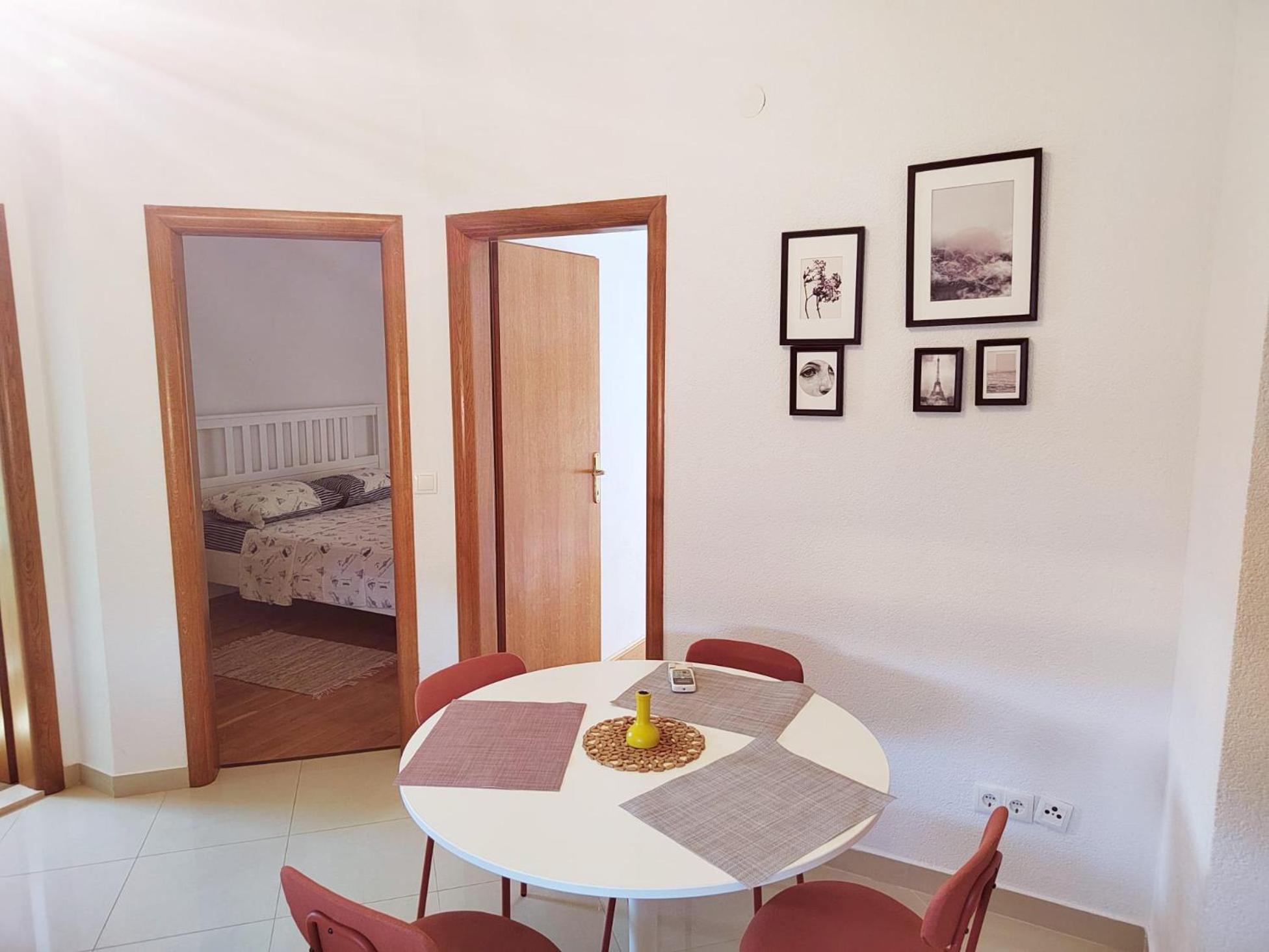 T&T Sea View Apartments Trogir Buitenkant foto