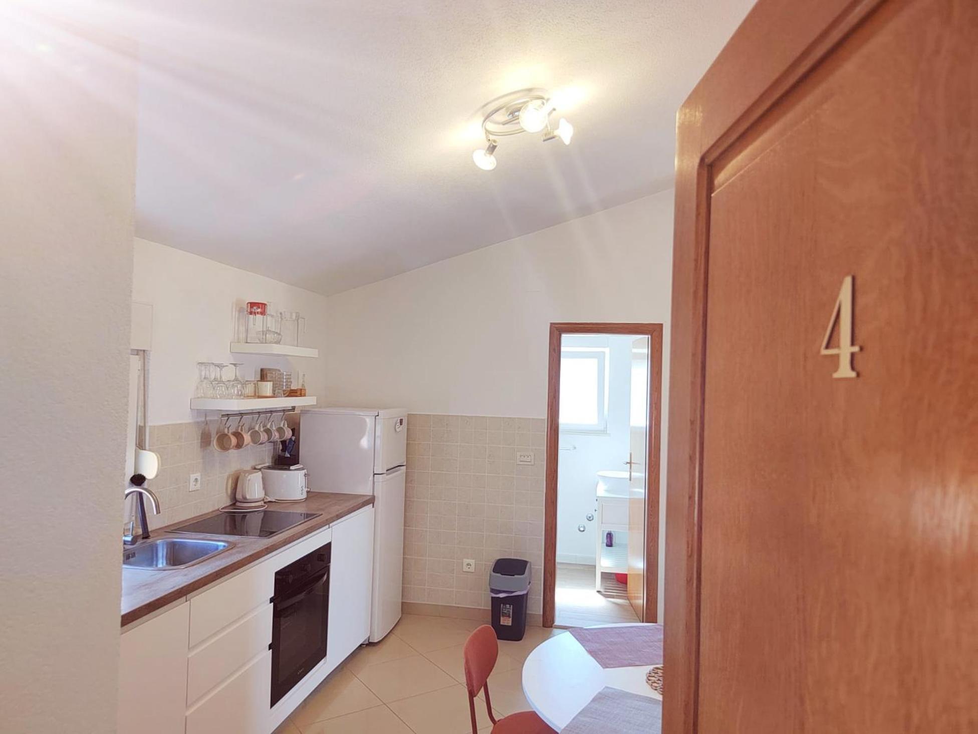 T&T Sea View Apartments Trogir Buitenkant foto